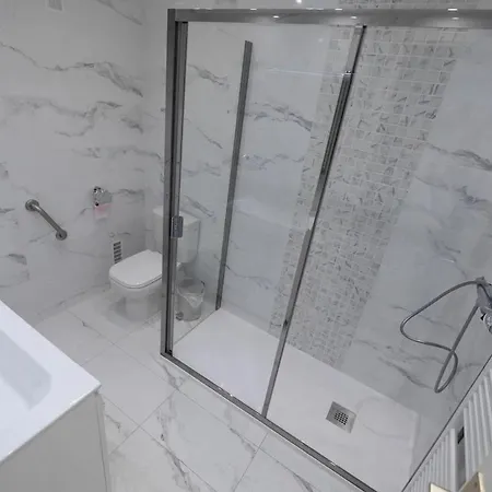 21gp - Magnifique Et Vaste 2p Climatise Face Avec 2 Terrasses Et Garage Apartment *
